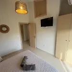 Beachfront Bliss 波利克罗诺