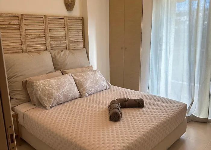 Beachfront Bliss Apartament Polychrono